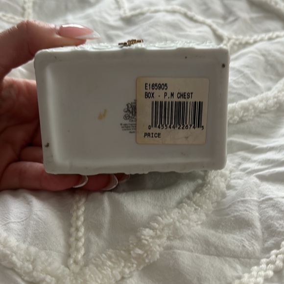 Precious Moments jewelry box - Picture 5 of 6